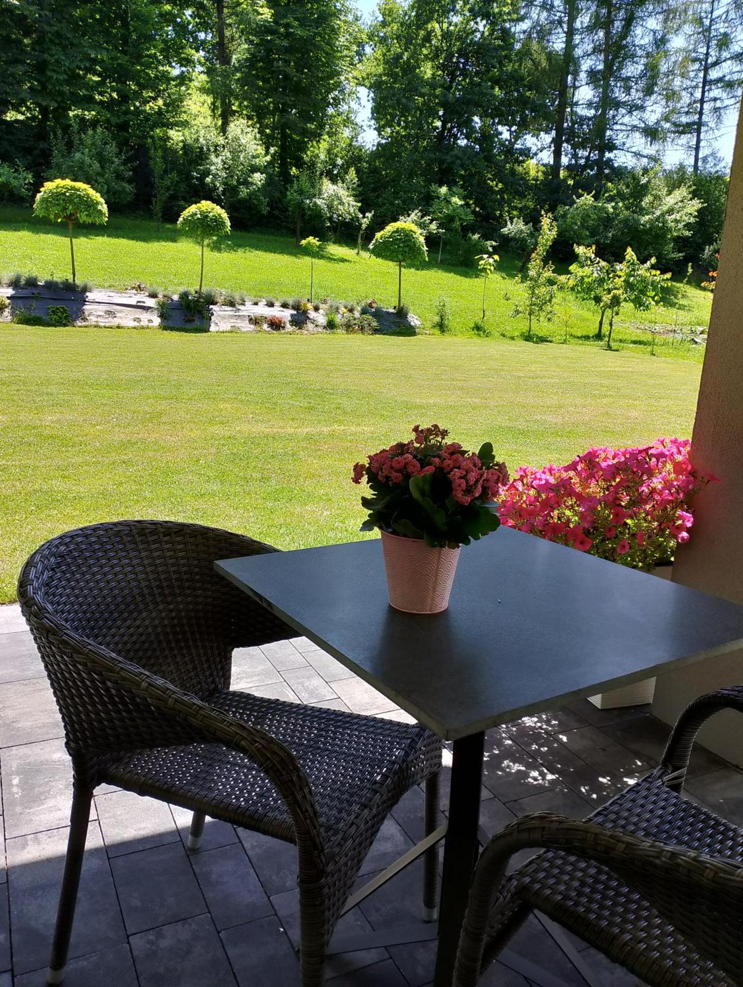 Apartament Z Ogrodem I Przemysl Luaran gambar